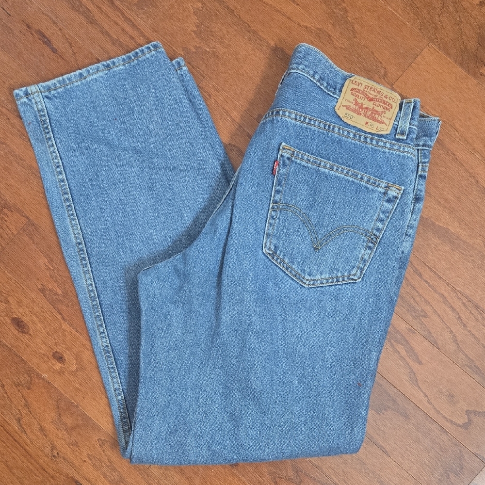 Levi Strauss Classic 550 Blue Jeans